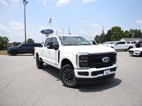 New 2026 Ford F250 Platinum AWD/4WD image 2