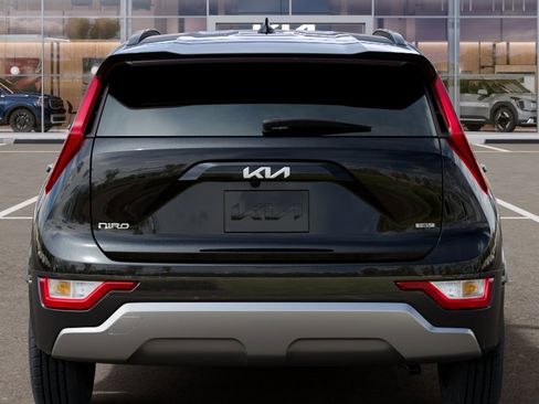 New 2026 Kia Niro FWD image 13