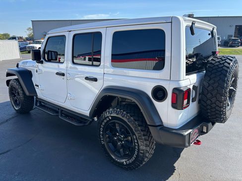 Used 2023 Jeep Wrangler Unlimited Sport image 5