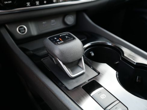 Certified 2023 Nissan Rogue SV AWD/4WD image 24