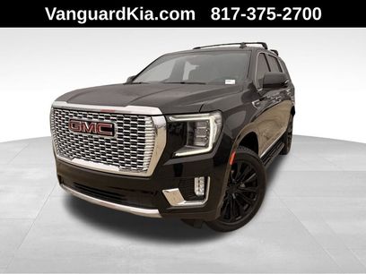 Used 2024 GMC Yukon SLT w/ SLT Luxury Package