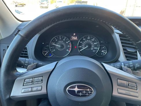 Used 2011 Subaru Outback 2.5i Premium w/ All-Weather Pkg image 6