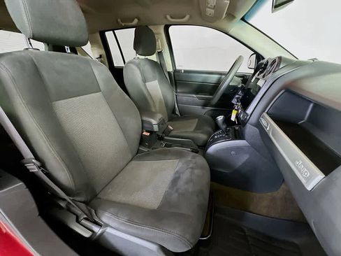 Used 2016 Jeep Compass Sport w/ Power Value Group image 14