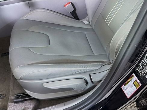 Used 2024 Hyundai Elantra SEL image 22