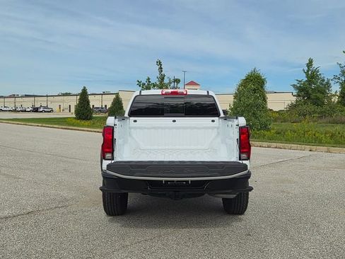 Used 2024 Chevrolet Colorado Trail Boss w/ Advanced Trailering Package AWD/4WD image 10