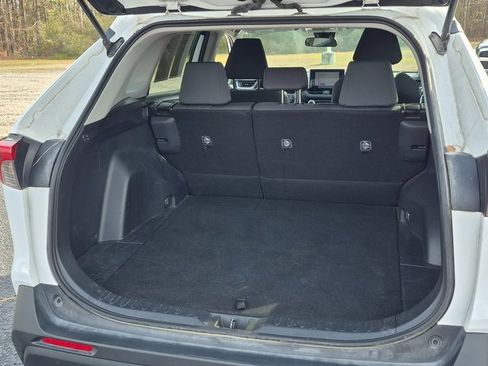 Used 2024 Toyota RAV4 XLE image 4