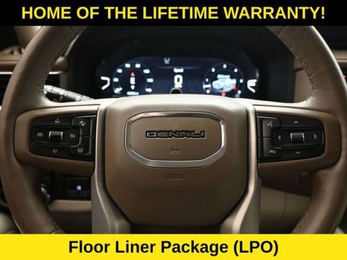 Used 2023 GMC Yukon Denali w/ Denali Reserve Package AWD/4WD image 20