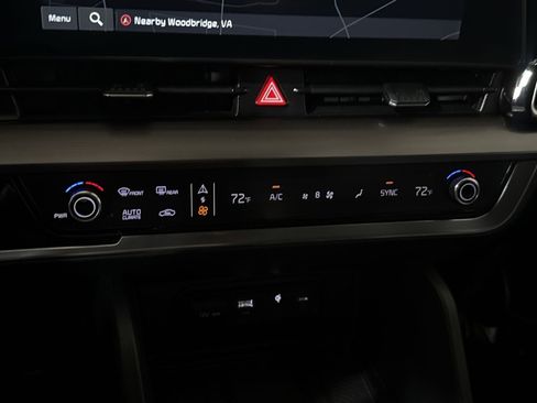 Used 2023 Kia Sportage EX FWD image 28