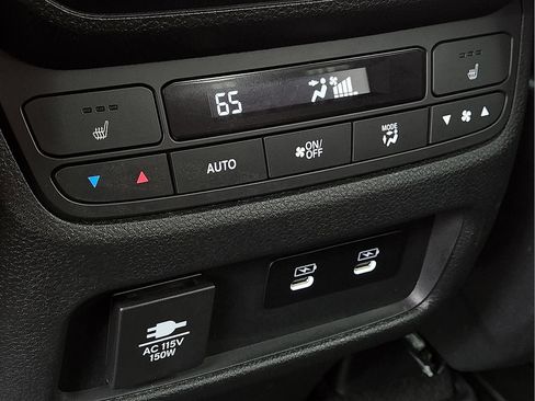 Used 2026 Honda Pilot Elite image 11