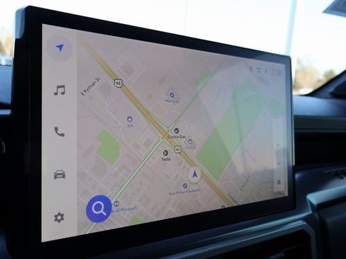 Used 2025 Toyota Tacoma 4x4 Double Cab image 34