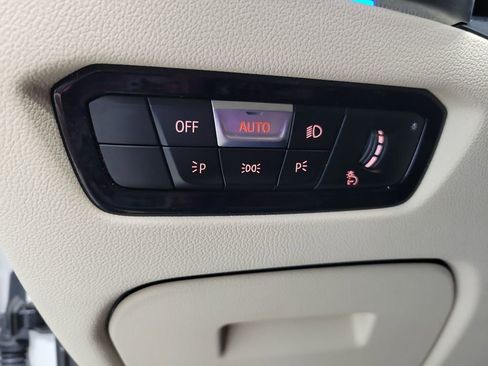 Used 2021 BMW 330i xDrive 330i xDrive image 34