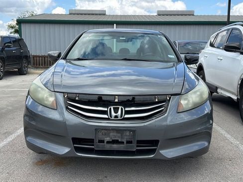 Used 2011 Honda Accord SE image 2