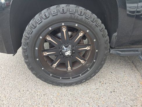 Used 2016 Chevrolet Tahoe LT w/ Max Trailering Package AWD/4WD image 2
