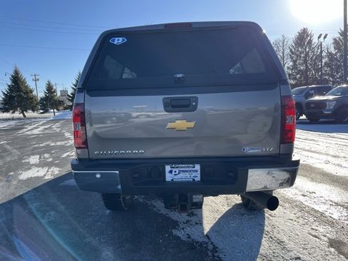 Used 2014 Chevrolet Silverado 2500 LTZ w/ LTZ Plus Package image 7