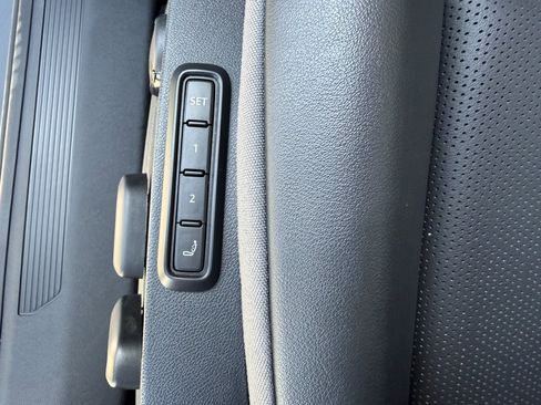 Used 2023 Volkswagen ID.4 Pro S image 28