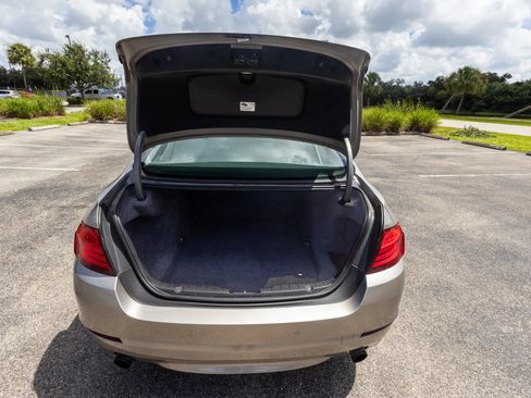Used 2011 BMW 535i Sedan RWD image 4