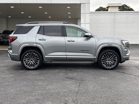 New 2026 GMC Terrain Denali w/ LPO, Black Badging Package AWD/4WD image 2
