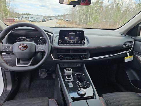 New 2026 Nissan Rogue SV AWD/4WD image 3