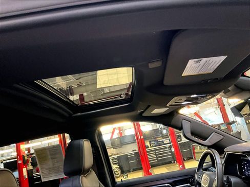 Used 2024 GMC Sierra 1500 Denali w/ Denali Reserve Package image 22