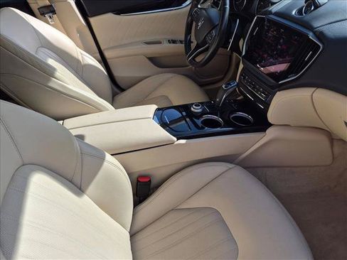Used 2022 Maserati Ghibli Modena RWD image 20