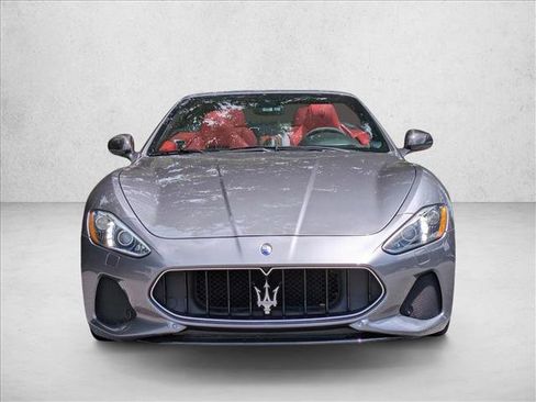 Used 2018 Maserati GranTurismo Sport RWD image 2