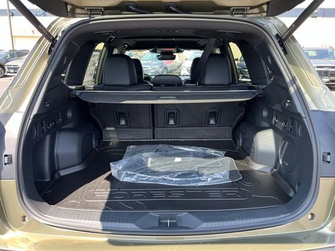 Certified 2025 Subaru Forester Limited AWD/4WD image 9