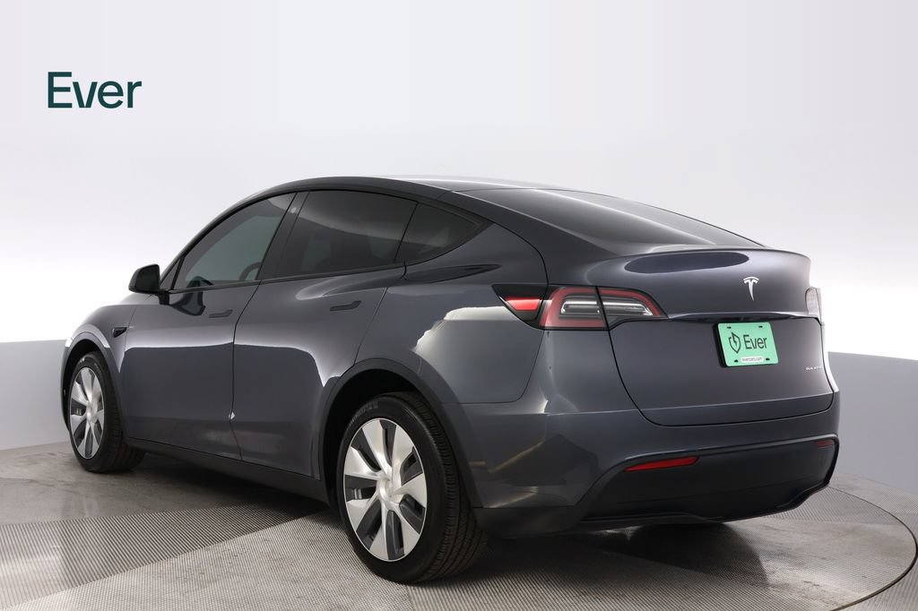 Used 2023 Tesla Model Y Long Range AWD/4WD image 17