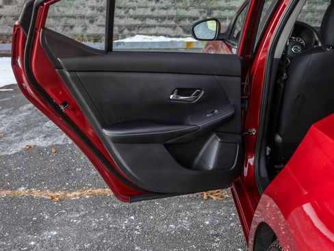 Used 2023 Nissan Sentra SV image 19