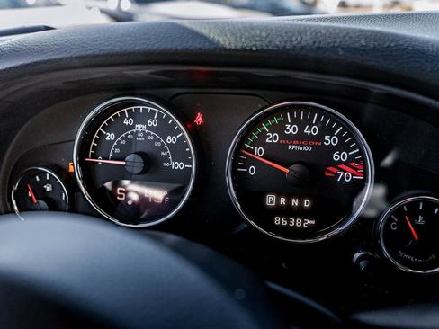 Used 2017 Jeep Wrangler Unlimited Rubicon image 23