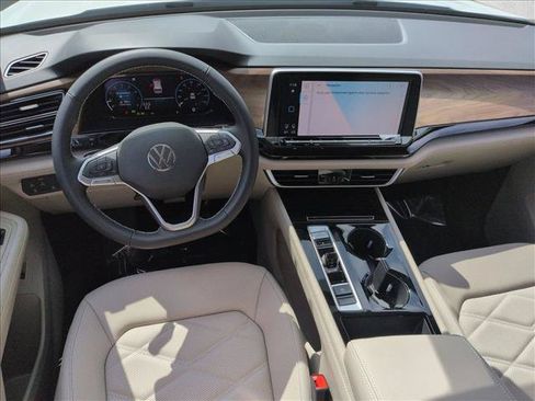 New 2026 Volkswagen Atlas SE FWD image 15