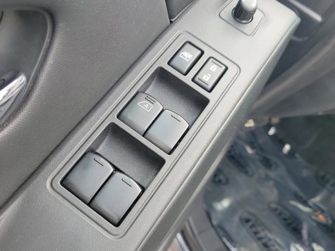 Used 2022 Nissan Frontier SV image 31