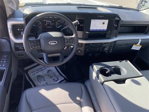 New 2026 Ford F350 XL w/ XL Chrome Package image 9