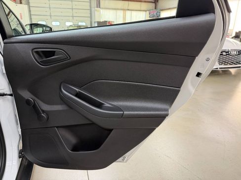 Used 2016 Ford Focus S FWD image 15