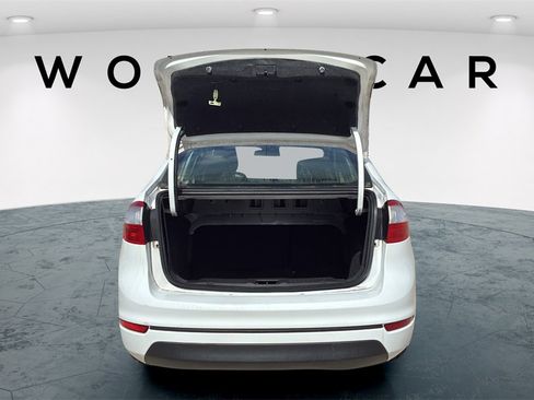 Used 2016 Ford Fiesta S image 9