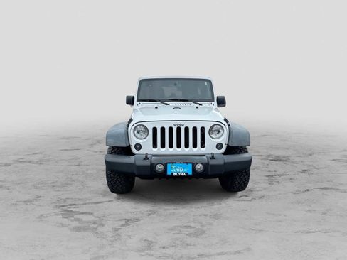 Used 2017 Jeep Wrangler Unlimited Sport w/ Connectivity Group AWD/4WD image 3