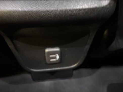 Used 2019 Chevrolet Equinox LT AWD/4WD image 21