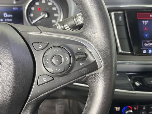 Used 2020 Buick Enclave Essence image 30