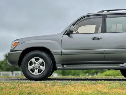 Used 2000 Toyota Land Cruiser AWD/4WD image 19