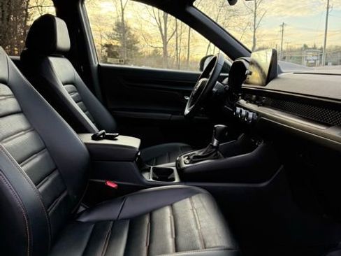 Used 2025 Honda CR-V Sport-L image 17