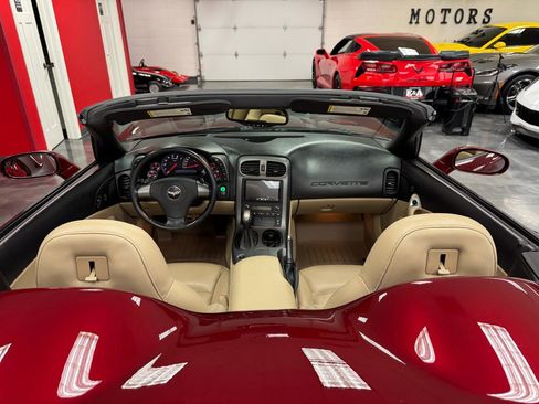 Used 2006 Chevrolet Corvette Convertible w/ Preferred Equipment Group RWD image 54