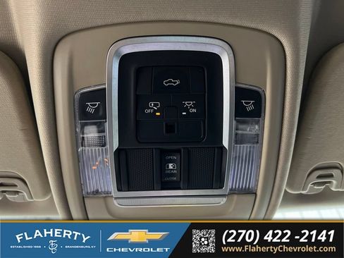 Used 2019 RAM 1500 Laramie AWD/4WD image 32