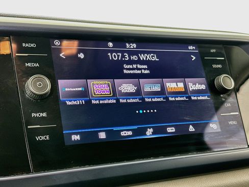 Used 2023 Volkswagen Taos SE FWD image 14