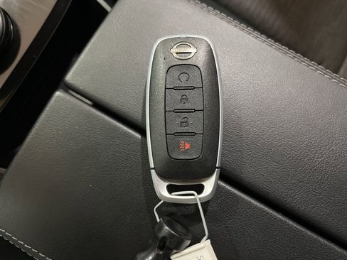 Used 2023 Nissan Rogue SV AWD/4WD image 29