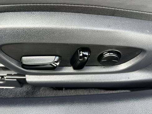 Certified 2025 Lexus ES 350 image 15