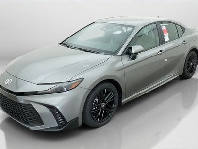 New 2026 Toyota Camry SE w/ Convenience Package