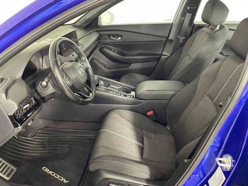 Used 2023 Honda Accord Sport image 2