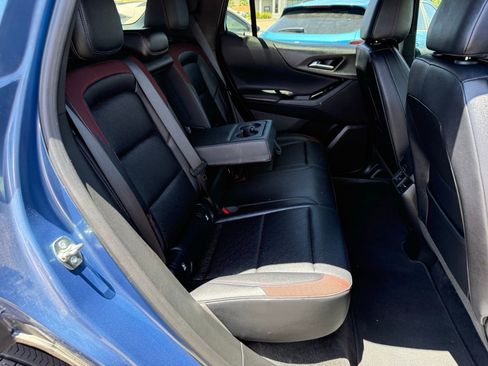 Used 2025 Chevrolet Equinox RS AWD/4WD image 35