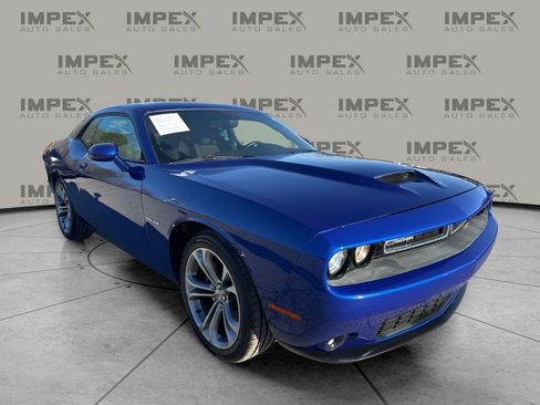 Used 2020 Dodge Challenger R/T image 7