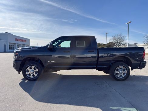 New 2026 RAM 2500 Big Horn AWD/4WD image 6