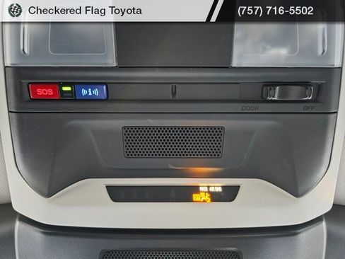 Used 2024 Subaru Impreza 2.0i Sport image 13